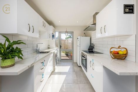 Photo of property in 2/29 South Street, Papakura, 2110