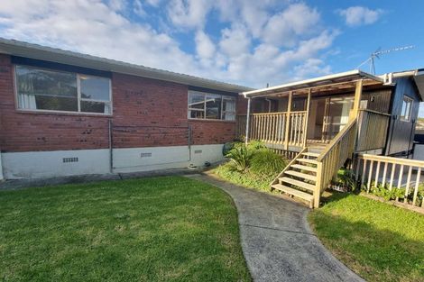 Photo of property in 4 King Richard Place, Browns Bay, Auckland, 0630