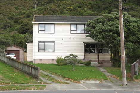 Photo of property in 12 Boyd Grove, Naenae, Lower Hutt, 5011