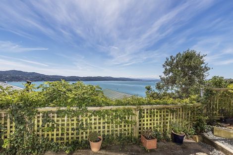 Photo of property in 2 Robieson Lane, Roseneath, Wellington, 6011