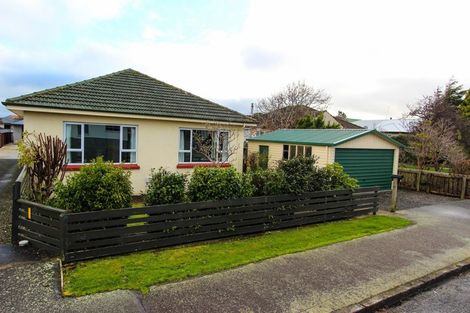 Photo of property in 96 Exmouth Street, Waverley, Invercargill, 9810