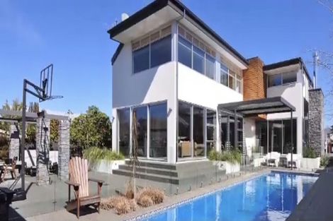 Photo of property in 20 Queens Avenue, Merivale, Christchurch, 8014