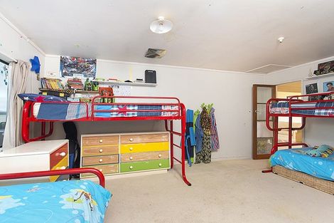 Photo of property in 9 Beach Road, Glenbrook, Waiuku, 2681