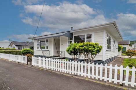 Photo of property in 315 Sealey Street, Thames, 3500