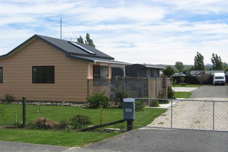 Photo of property in 23 Montgomery Street, Cheviot, 7310