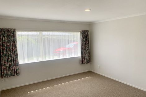 Photo of property in 8 Caesar Roose Drive, Glenview, Hamilton, 3206