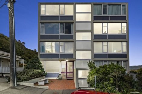 Photo of property in 6/24 Patanga Crescent, Thorndon, Wellington, 6011