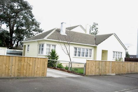 Photo of property in 2 Batt Street, West End, Palmerston North, 4410