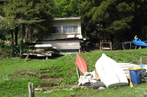 Photo of property in 14 Whatipu Road, Huia, Auckland, 0604