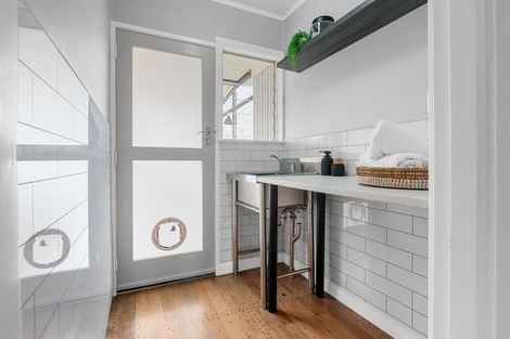 Photo of property in 1 Kingsley Street, St Andrews, Hamilton, 3200