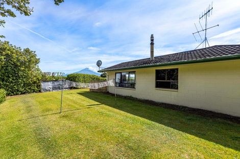 Photo of property in 2062 South Road, Otakeho, Hawera, 4678