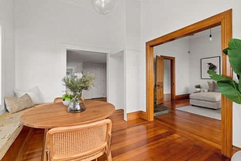 Photo of property in 49 Te Aute Road, Havelock North, 4130