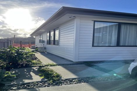 Photo of property in 21 Reserva Crescent, Kumeu, 0810