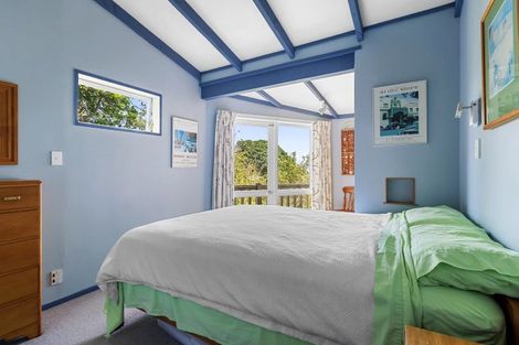 Photo of property in 18 Ngaumatau Road, Point Howard, Lower Hutt, 5013