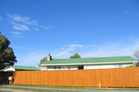 Photo of property in 6 Wyatt Avenue, Onekawa, Napier, 4110