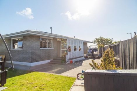 Photo of property in 52 Fergusson Street, Stoke, Nelson, 7011