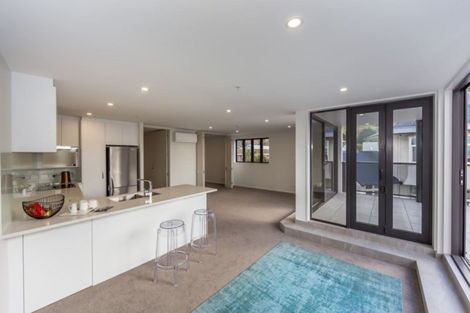 Photo of property in 4/20 Esplanade, Sumner, Christchurch, 8081