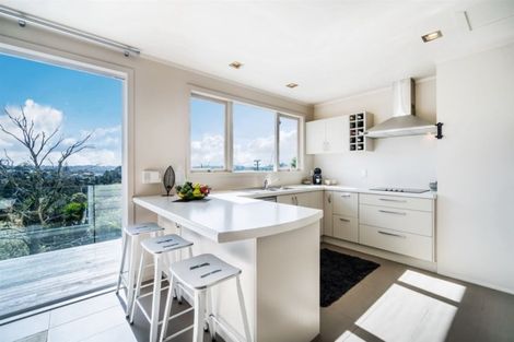 Photo of property in 8 Catrina Avenue, Birkenhead, Auckland, 0626