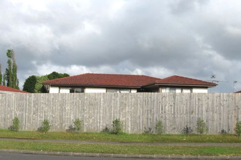 Photo of property in 18 Karepo Crescent, Ranui, Auckland, 0612