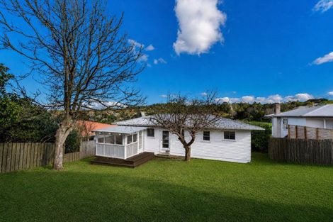 Photo of property in 12 Ragley Street, Titirangi, Auckland, 0604