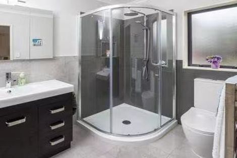 Photo of property in 10 Shankill Place, East Tamaki, Auckland, 2013