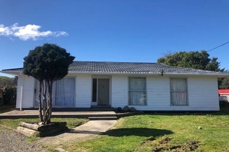 Photo of property in 9b Milne Street, Hunterville, 4730