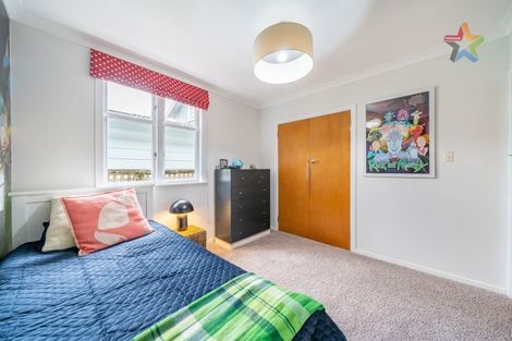 Photo of property in 59 Oroua Street, Eastbourne, Lower Hutt, 5013