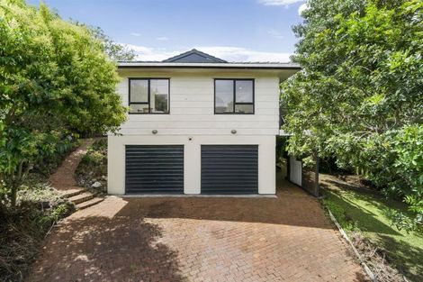 Photo of property in 21 Topliss Drive, Northcross, Auckland, 0632