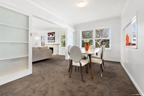 Photo of property in 34 Kohekohe Street, New Lynn, Auckland, 0600