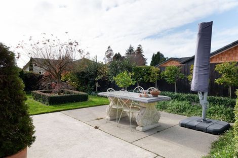 Photo of property in 10 Maccallum Court, Rototuna, Hamilton, 3210