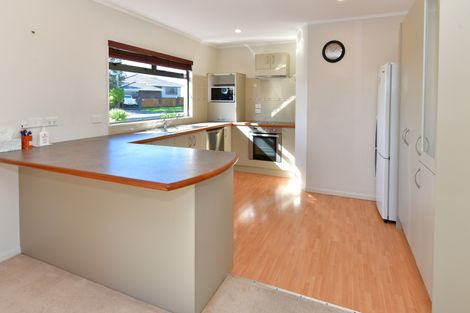 Photo of property in 81 Vipond Road, Stanmore Bay, Whangaparaoa, 0932