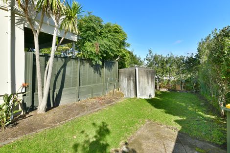 Photo of property in 81 Vipond Road, Stanmore Bay, Whangaparaoa, 0932