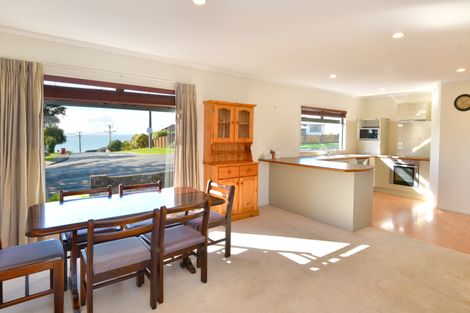 Photo of property in 81 Vipond Road, Stanmore Bay, Whangaparaoa, 0932