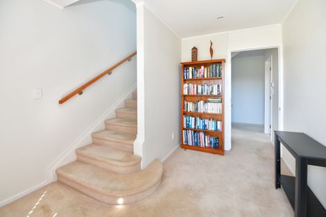 Photo of property in 81 Vipond Road, Stanmore Bay, Whangaparaoa, 0932