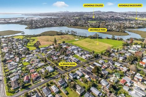 Photo of property in 16 Brains Road, Kelston, Auckland, 0602