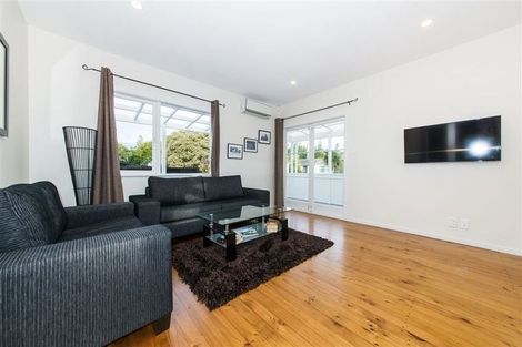 Photo of property in 53a Woodglen Road, Glen Eden, Auckland, 0602