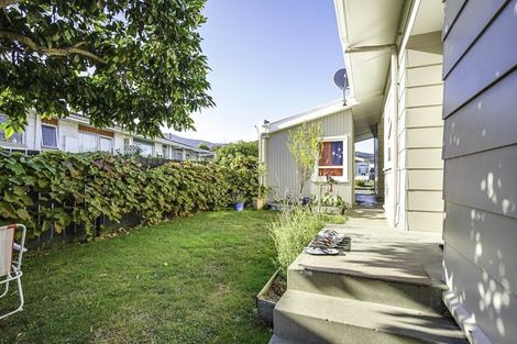 Photo of property in 5 Cobham Crescent, Stoke, Nelson, 7011