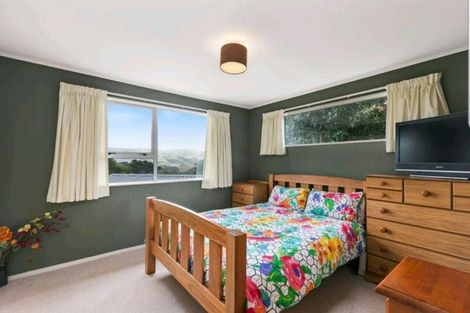 Photo of property in 14 Buccaneer Place, Grenada Village, Wellington, 6037