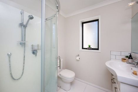 Photo of property in 4 Butler Place, Fitzherbert, Palmerston North, 4410