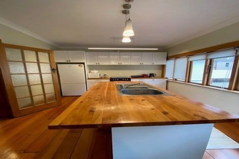 Photo of property in 104 Tinakori Road, Thorndon, Wellington, 6011