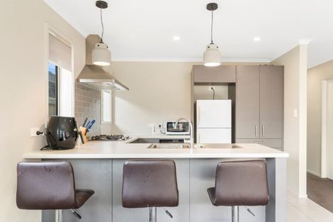 Photo of property in 34 Hills View Drive, Papamoa, 3118