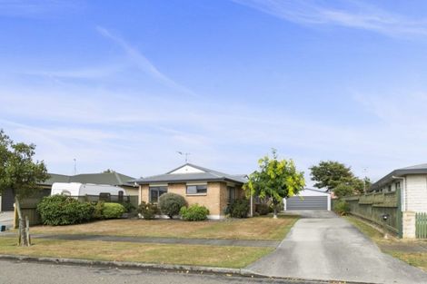 Photo of property in 71 Rhodes Drive, Kelvin Grove, Palmerston North, 4414