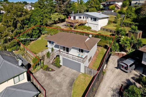 Photo of property in 85a Spinella Drive, Bayview, Auckland, 0629