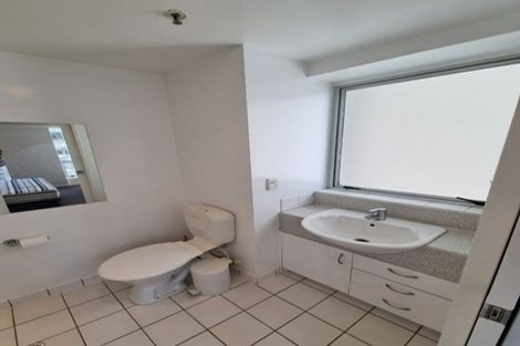 Photo of property in Terrace Heights Apartments, 8a/163 The Terrace, Wellington Central, Wellington, 6011