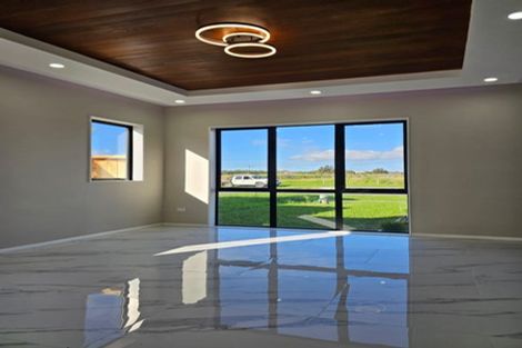 Photo of property in 6 Ritetai Street, Clarks Beach, 2122