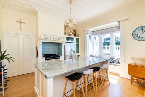 Photo of property in 7 Sealy Road, Bluff Hill, Napier, 4110