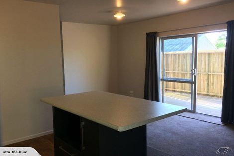 Photo of property in 50 Queens Road, Glen Avon, New Plymouth, 4312