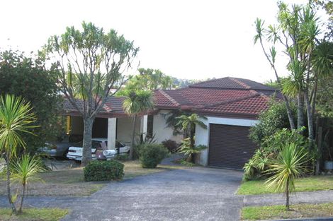 Photo of property in 5 Hollyhock Place, Browns Bay, Auckland, 0630