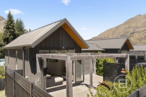 Photo of property in 10 Breaker Lane, Arthurs Point, Queenstown, 9371