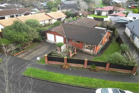 Photo of property in 11 Karnak Crescent, Russley, Christchurch, 8042